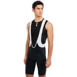 Szorty Protest Prtdionis. Czarne szorty męskie Protest, bez wzorów, sportowe. Za 384.00 zł.