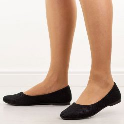 Czarne baleriny damskie Evento 9047. Czarne baleriny damskie Evento, bez wzorów, z jeansu, bez obcasa, na płaskiej podeszwie. Za 89.00 zł.