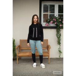 Sweter damski Ju & Pa Mandy. Szare swetry klasyczne damskie JU ET PA, z materiału, bez kołnierzyka. Za 343.00 zł.