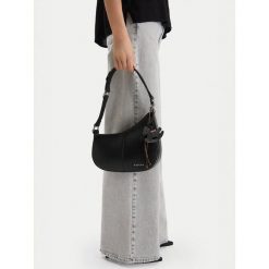 Torebka Badura. Czarne torebki klasyczne damskie Badura, bez wzorów, bez dodatków. Za 219.99 zł.