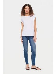 SAINT TROPEZ Koszulka "Adelia" w kolorze białym rozmiar: M. Białe bluzki damskie Saint Tropez, m, bez wzorów, z lyocellu, bez kołnierzyka, bez ramiączek. Za 84.21 zł.