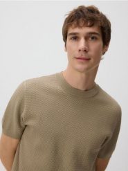 Strukturalny sweter z wiskozą - beżowy. Brązowe swetry męskie Reserved, l, bez wzorów, z dzianiny, bez kołnierzyka. Za 119.99 zł.