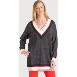 SWETER PINKO. Czarne swetry klasyczne damskie Pinko, l, z materiału, bez kołnierzyka. Za 605.00 zł.