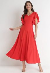 Czerwona Rozkloszowana Sukienka Zdobiona Falbanami Emilienne. Czerwone sukienki damskie Born2be, na co dzień, m, z aplikacjami, z jeansu, eleganckie, bez kołnierzyka, bez ramiączek, maxi, proste. W wyprzedaży za 143.99 zł.