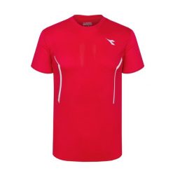 Koszulka męska DIADORA T-SHIRT S/S. Czerwone t-shirty męskie Diadora, m, bez wzorów, bez kołnierzyka. Za 49.99 zł.