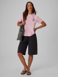4F Spodenki casual z modalem damskie - czarne L. Czarne spodenki sportowe damskie 4f, bez wzorów, z materiału, casualowe, z podwyższonym stanem. Za 169.99 zł.