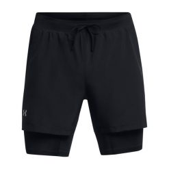 Spodenki do biegania męskie Under Armour Launch 5 inch 2-in-1 Short. Czarne szorty męskie Under Armour, bez kołnierzyka. Za 146.99 zł.