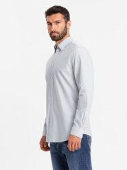 Elegancka męska koszula oxford z haftem – błękitna V1 OM-SHOS-0172 - XXL. Niebieskie koszule męskie Ombre Clothing, l, z aplikacjami, z bawełny, bez kołnierzyka, bez ramiączek. W wyprzedaży za 109.99 zł.
