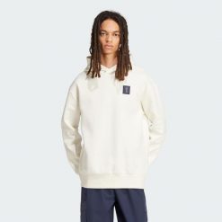 Bluza z kapturem Juventus Seasonal Doubleknit. Białe bluzy z kapturem męskie Adidas, m. Za 349.00 zł.