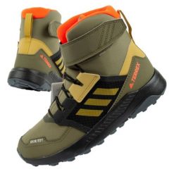 Buty śniegowce adidas Terrex Trailmaker GZ1174 zielone. Zielone śniegowce dziewczęce z materiału. W wyprzedaży za 456.24 zł.