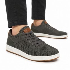 Buty męskie sportowe do chodzenia Wrangler RONALD MEN LOW. Zielone buty sportowe na co dzień męskie Wrangler, z jeansu, bez zapięcia, trekkingowe. Za 229.00 zł.
