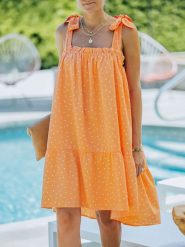 Milan Kiss Sukienka w kolorze pomarańczowym rozmiar: M. Pomarańczowe sukienki damskie Milan Kiss, na imprezę, m, bez wzorów, bez kołnierzyka, bez ramiączek, mini. Za 144.92 zł.