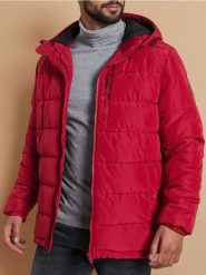 Kurtka puffer z kapturem - czerwony. Czerwone kurtki męskie Sinsay, l, bez wzorów, klasyczne, z kapturem. Za 119.99 zł.