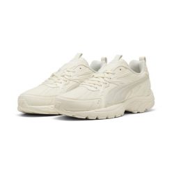 Buty męskie sportowe Puma MILENIO TECH. Białe buty sportowe na co dzień męskie Puma, z materiału, bez zapięcia, trekkingowe. Za 259.60 zł.