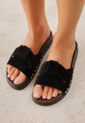 Czarne Klapki z Przekładanymi Paskami i Ozdobnymi Nitami Talysha. Czarne klapki damskie Renee, bez wzorów, z koronki, bez obcasa, na płaskiej podeszwie. Za 79.99 zł.