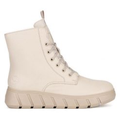 Trzewiki Rieker. Brązowe botki damskie Rieker, bez obcasa, na płaskiej podeszwie, bez zapięcia. Za 293.99 zł.