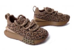 ARTIKER RELAKS 55C0135 leopard point pantera, półbuty damskie. Brązowe półbuty damskie Artiker Relaks, bez wzorów, ze skóry, bez obcasa, na platformie. Za 244.66 zł.