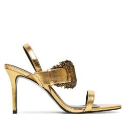 Sandały Versace Jeans Couture. Żółte sandały damskie Versace Jeans Couture, bez wzorów, z jeansu, bez obcasa, na szpilce. Za 729.99 zł.