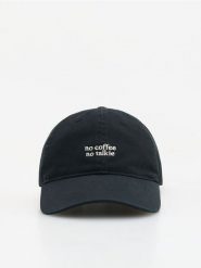 Czapka z daszkiem - czarny. Czarne czapki z daszkiem damskie Reserved, bez wzorów, z bawełny. Za 59.99 zł.
