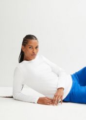 Bluzka z długim rękawem z czystej bawełny organicznej. Białe bluzki damskie bonprix, bez wzorów, z bawełny, bez kołnierzyka, bez ramiączek. Za 39.99 zł.