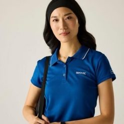 Damska koszulka polo z logo Maverick V Tipped. Niebieskie bluzki sportowe damskie Regatta, l, bez wzorów, z dzianiny, bez ramiączek. Za 159.50 zł.