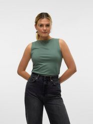 Vero Moda Top w kolorze zielonym rozmiar: XXL. Zielone topy damskie Vero Moda, xxl, bez wzorów, bez kołnierzyka. Za 48.16 zł.
