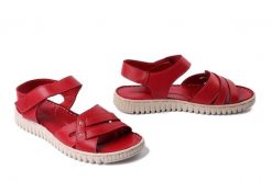 MANITU 910145-04 rot, sandały damskie. Czerwone sandały damskie Manitu, bez wzorów, ze skóry, bez obcasa. Za 227.92 zł.