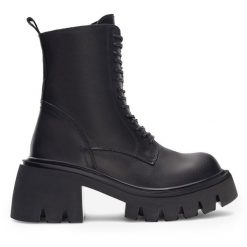 Trapery Badura. Czarne trapery damskie Badura, bez obcasa. Za 429.99 zł.