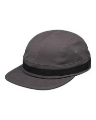 Czapka Snapback dla Mężczyzn QS OUT TO THE DOOR Czarny. Czarne czapki męskie Quiksilver, bez wzorów, z materiału. Za 109.80 zł.