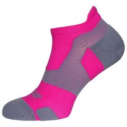 Skarpetki 2XU Vectr Light Cushion No Show. Czerwone skarpetki męskie 2XU, bez wzorów. Za 150.50 zł.