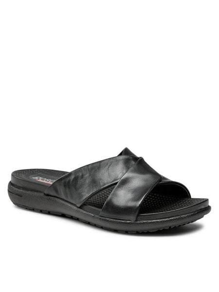 Go Soft Klapki WI16-5702-03 Czarny. Czarne klapki damskie GO SOFT, bez wzorów, ze skóry, bez obcasa. Za 149.99 zł.