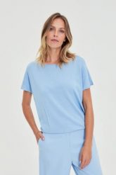 Cienki sweter błękitny. Niebieskie swetry klasyczne damskie MOODO, l, z poliamidu, bez kołnierzyka. Za 89.99 zł.