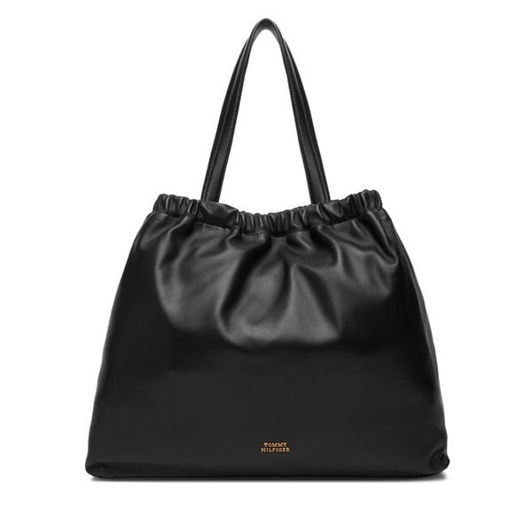 Torebka Tommy Hilfiger. Czarne torebki klasyczne damskie Tommy Hilfiger, bez wzorów, bez dodatków. Za 1,099.00 zł.