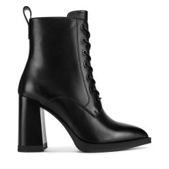 Trzewiki Eva Minge. Czarne botki damskie Eva Minge, bez obcasa, na słupku, bez zapięcia. Za 463.00 zł.