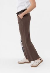 Spodnie z lnem R-GITTA. Brązowe spodnie materiałowe damskie Volcano, bez wzorów, z materiału, eleganckie. Za 139.99 zł.