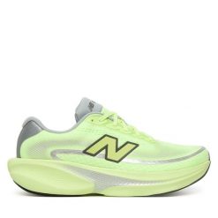 Buty do biegania New Balance. Zielone obuwie do biegania damskie New Balance. Za 649.99 zł.