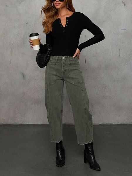 Milan Kiss Koszulka w kolorze czarnym rozmiar: S. Czarne bluzki damskie Milan Kiss, s, bez wzorów, bez kołnierzyka, bez ramiączek. Za 122.67 zł.