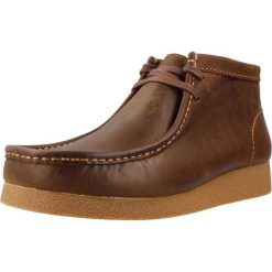 Buty CLARKS 26172822C Brązowy. Brązowe buty trekkingowe męskie Clarks, ze skóry, bez zapięcia, trekkingowe. Za 418.99 zł.