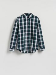 Koszula regular fit w kratę - ciemnozielony. Zielone koszule męskie Reserved, l, bez wzorów, z bawełny, bez kołnierzyka, bez ramiączek. Za 119.99 zł.