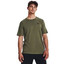Under Armour M L CHEST LOCKUP SS MFO Koszulka męska. Zielone t-shirty sportowe męskie Under Armour, l, z bawełny, bez ramiączek. Za 76.99 zł.