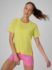 4F Koszulka treningowa loose szybkoschnąca damska - zielona M. Zielone bluzki damskie 4f, m, bez wzorów, z materiału, bez kołnierzyka. Za 79.99 zł.