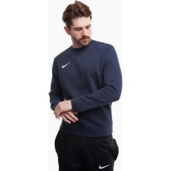 Bluza sportowa męska Nike Park. Czarne bluzy bez kaptura męskie Nike, bez wzorów, sportowe, bez kołnierzyka, bez ramiączek. Za 126.52 zł.