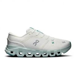 Buty do biegania damskie On Cloud X 5. Białe obuwie do biegania damskie On. Za 1,073.00 zł.