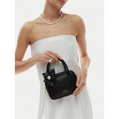 Torebka GINO ROSSI. Czarne torebki klasyczne damskie Gino Rossi, bez wzorów, bez dodatków. Za 279.99 zł.