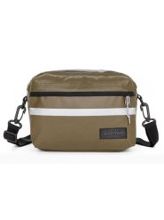 Eastpak Torebka kolarska w kolorze khaki - 22 x 16 x 9 cm rozmiar: onesize. Brązowe torebki klasyczne damskie Eastpak, bez wzorów, z materiału, bez dodatków. Za 136.13 zł.