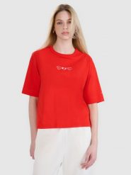 4F T-shirt oversize z nadrukiem damski - czerwony S. Czerwone t-shirty damskie 4f, s, bez wzorów, z bawełny, bez kołnierzyka. W wyprzedaży za 39.99 zł.