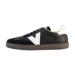 Buty sportowe z efektem skóry Victoria Berlin Ciclista. Czarne buty sportowe na co dzień damskie VICTORIA, bez wzorów, ze skóry. W wyprzedaży za 326.90 zł.