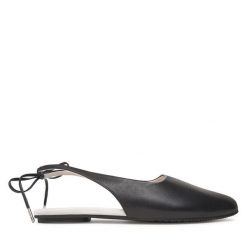 Sandały Calvin Klein. Czarne sandały damskie CALVIN KLEIN, bez wzorów, bez obcasa, na płaskiej podeszwie. Za 279.99 zł.