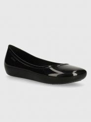 Crocs Baleriny "Brooklyn High Shine Flat" w kolorze czarnym rozmiar: 41/42. Czarne baleriny damskie Crocs, bez wzorów, bez obcasa. Za 132.05 zł.