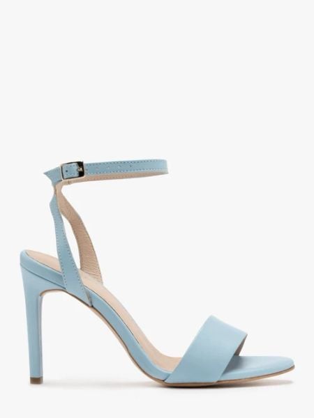 Niebieskie sandały na wysokiej szpilce. Niebieskie sandały damskie Ryłko, bez wzorów, ze skóry, bez obcasa, na szpilce. Za 379.99 zł.